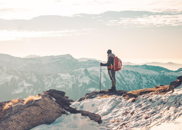 Kedar Kantha trek, Himalayan adventure, scenic trails, mountain vistas, summit, panoramic views, Hospes India